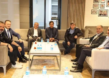 Konyaspor'a, Fenerbahçe maçı öncesi moral ziyareti