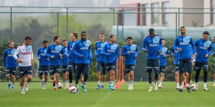 Trabzonspor üçüncülük için avantaj sağlamak istiyor