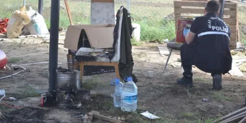 Semaverde çay demlemek için tiner döktü, patlamada yaralandı