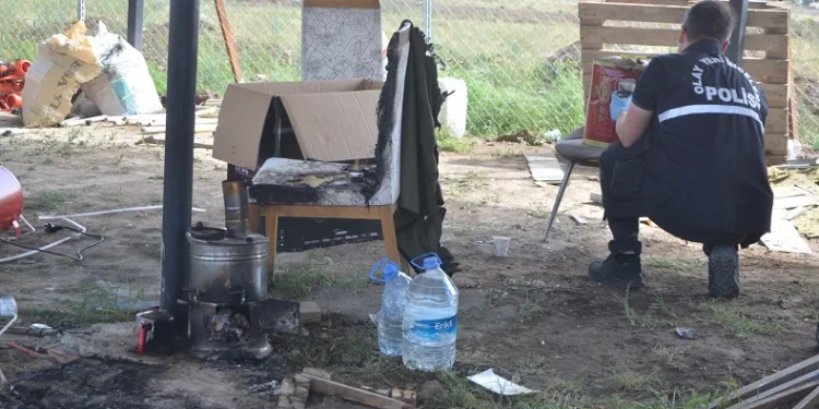Semaverde çay demlemek için tiner döktü, patlamada yaralandı