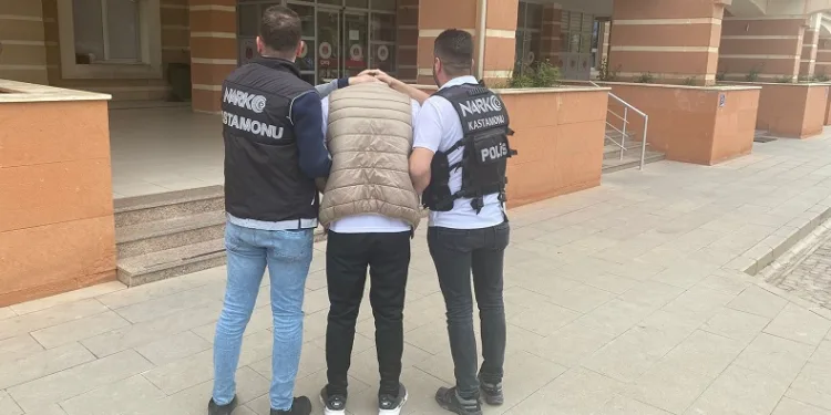 Cezaevi firarisi uyuşturucuyla yakalandı