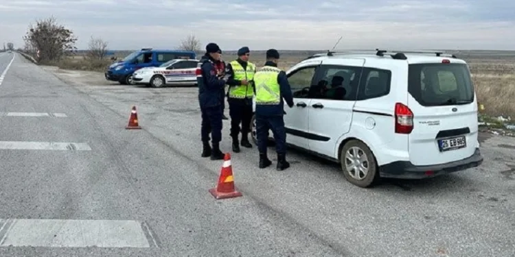 Jandarma ekiplerinin trafik denetimde 7 milyon TL ceza yazıldı