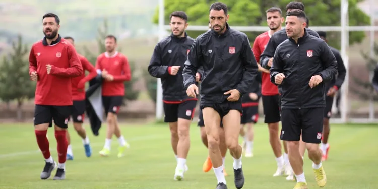 Sivasspor’da neşeli idman