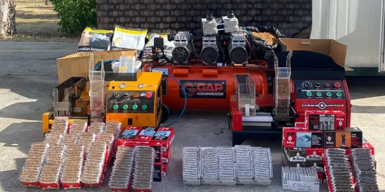 Aydın’da 24 bin dolu makaron ele geçirildi