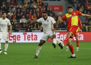 Süper Lig’e yükselen Eyüpspor ve Göztepe, yarın İstanbul’da karşı karşıya gelecek