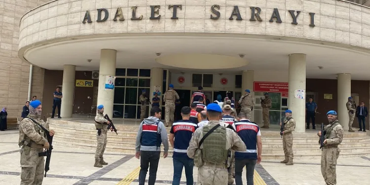 Şanlıurfa merkezli terör operasyonunda 3 tutuklama