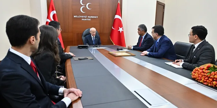 MHP lideri Bahçeli’ye anlamlı ziyaret