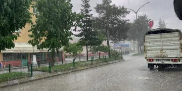 Kastamonu’da dolu yağdı