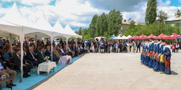 Muş’ta “6. Lale Festivali” düzenlendi