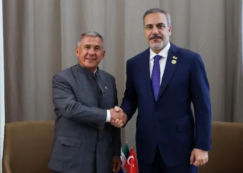 Bakan Fidan, Tataristan Özerk Cumhuriyeti Cumhurbaşkanı Minnihanov ile görüştü