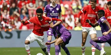 Hollanda’da şampiyon PSV Eindhoven!