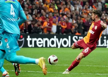 Dries Mertens ligde 8. golüne ulaştı