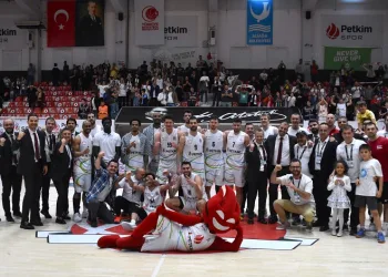 Aliağa Petkimspor, 4 kez 100 sayı üzeri attı