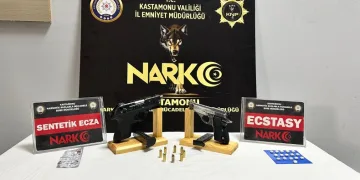 Kastamonu’da uyuşturucu operasyonu: 5 gözaltı