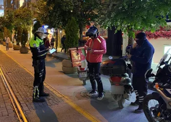 Araç trafiğine kapalı bölgeleri kullanan motosiklet ve motorlu bisiklet sürücülerine 108 bin 856 TL ceza kesildi