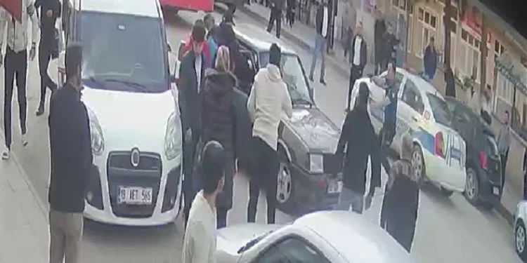 Düğün konvoyunda bahşiş kavgası