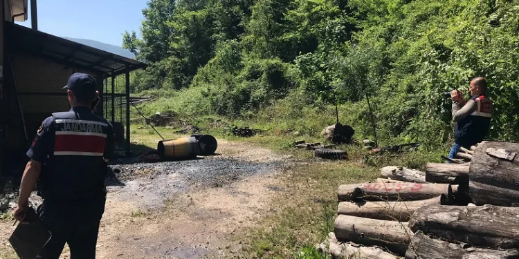Orman İşletme Müdürlüğü’ne ait depodaki boya varili patladı: 2’si ağır 3 yaralı