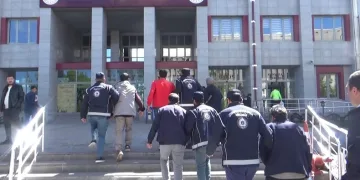 Erzurum’da kaçak göçmen operasyonu