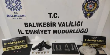 Uyuşturucu taciri 5 şahsa gözaltı