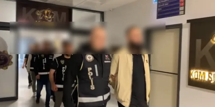 Yalova’da yabancıları vatandaşlık vadiyle dolandıran şahıs tutuklandı