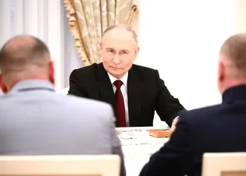 Rusya Devlet Başkanı Vladimir Putin: “Askerlerimizin üstünde sinek gibi insansız hava araçları uçuyor”