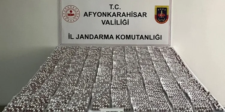 Jandarma ve polis ortaklığında zehir tacirlerine büyük darbe