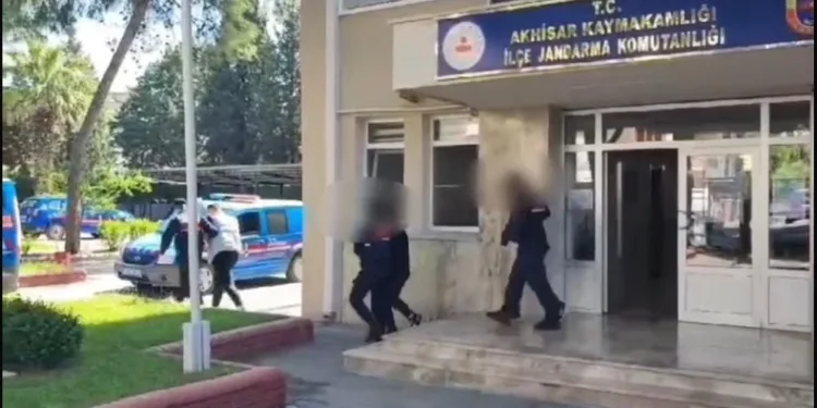 Akhisar Jandarması hırsızlara göz açtırmıyor