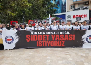 Öğretmenler kınama değil, yasa bekliyor