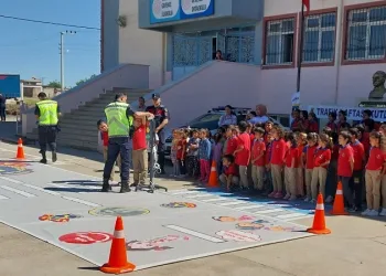 Jandarmadan 485 öğrenciye uygulamalı trafik eğitimi
