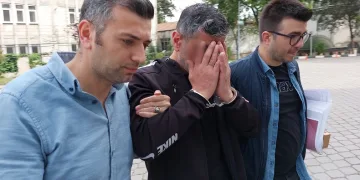 Kız arkadaşının altınlarını zorla aldığı iddiasına ev hapsi