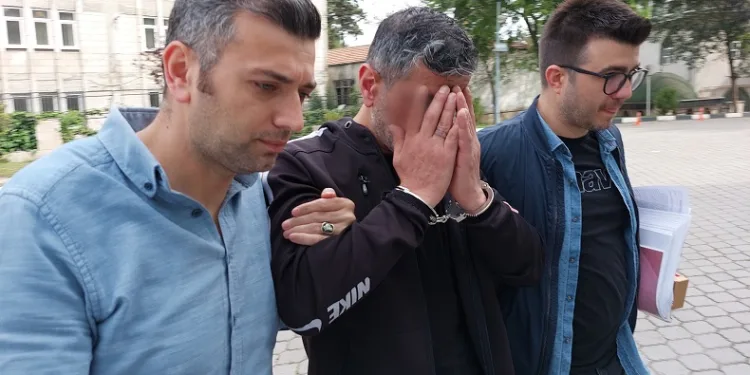 Kız arkadaşının altınlarını zorla aldığı iddiasına ev hapsi