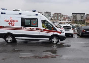 Yaralı olarak gittiği hastaneden kaçtı