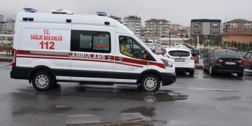 Yaralı olarak gittiği hastaneden kaçtı