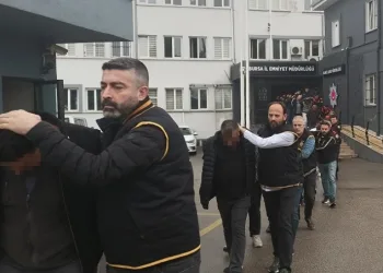 Bursa merkezli yapılan operasyonda 26 kişi tutuklandı