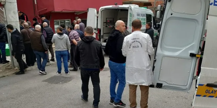 Evinin bodrum katında ölü halde bulundu