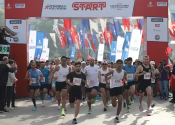 İstanbul’da binlerce kişi 19 Mayıs coşkusuyla koştu
