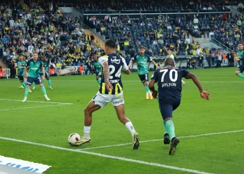 Fenerbahçe, puan rekorunu egale etti