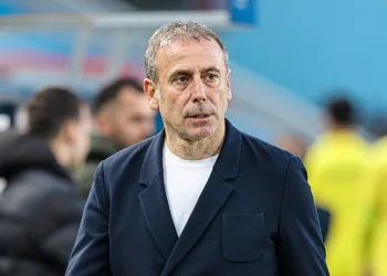 Trabzonspor Teknik Direktörü Abdullah Avcı: “Hedeflerimize doğru ilerliyoruz”