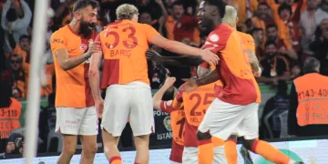 Galatasaray, son 2 haftaya 6 puan farkla girdi