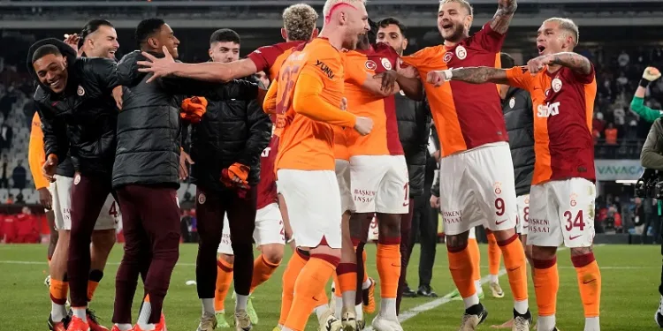 Galatasaray, yenilmezlik serisini 24 maç yaptı