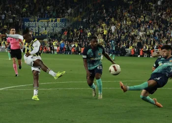 Fenerbahçe’de Michy Batshuayi, bu sezon 24. golüne ulaştı