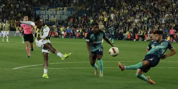 Fenerbahçe’de Michy Batshuayi, bu sezon 24. golüne ulaştı