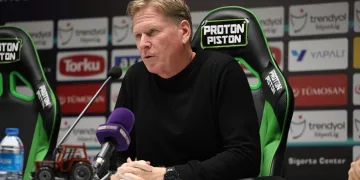Samsunspor Teknik Direktörü Markus Gisdol: “Konyaspor çok iyi savaştı, savaşan kazandı”