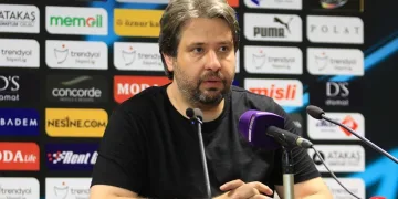 Hatayspor Teknik Direktörü Özhan Pulat: “Oyuncuların mükemmel özverisi ve mücadelesi, bize bu galibiyeti getirdi”