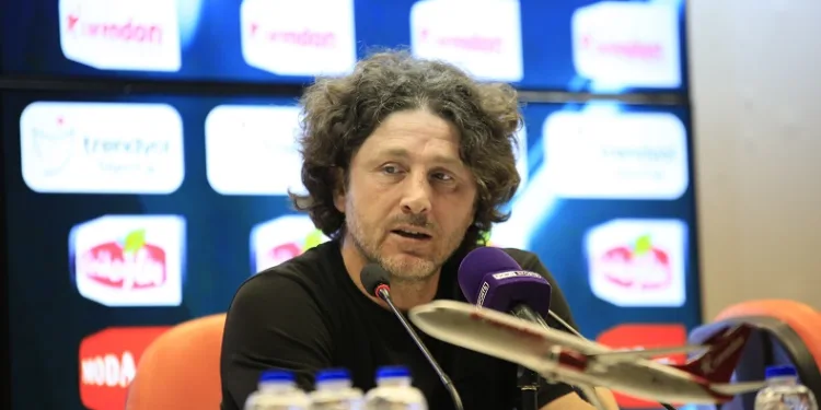 Alanyaspor Teknik Direktörü Fatih Tekke: “Alanyaspor hak ettiği bir konumda”