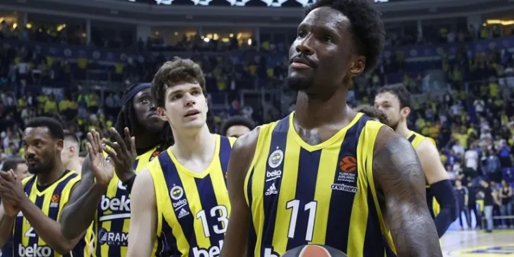 Fenerbahçe Beko basketbolcusu Nigel Hayes-Davis, EuroLeague’de sezonun en iyi 5’ine seçildi
