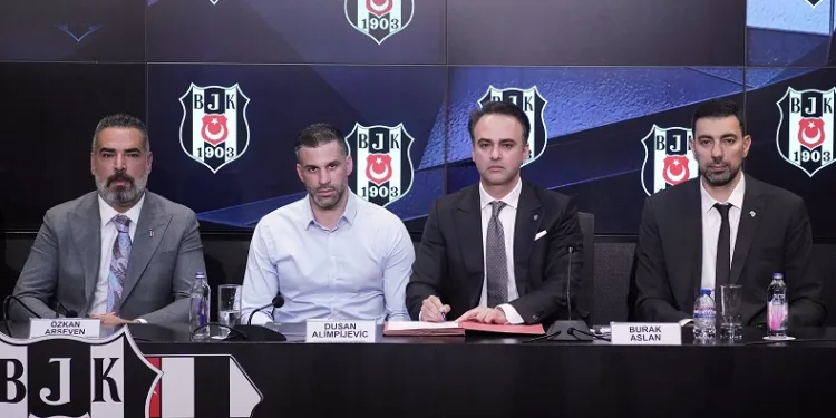 Beşiktaş, Başantrenör Dusan Alimpijevic’in sözleşmesini uzattı