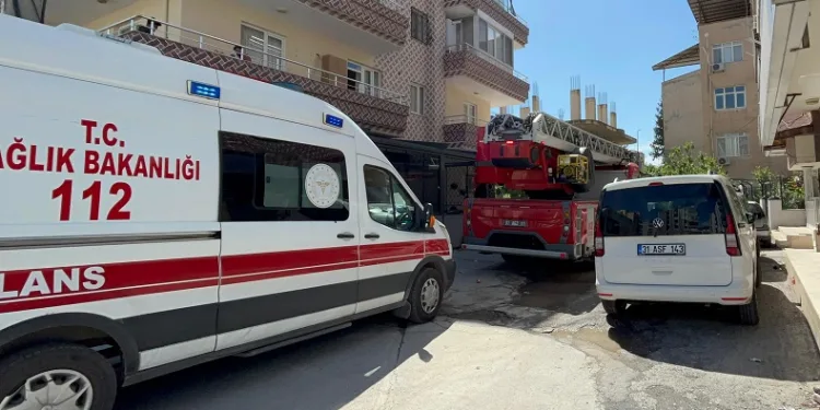 Hatay’da bir kişinin cansız bedeni apartman boşluğunda bulundu