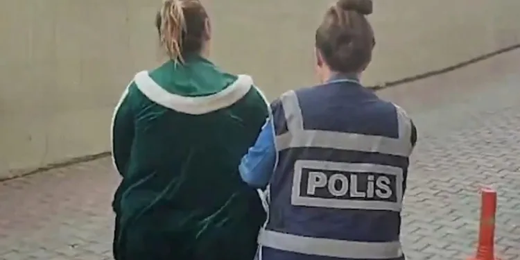 30 yakalama kararı ve 12 yıl kesinleşmiş hapis cezası olan kadın yakalandı