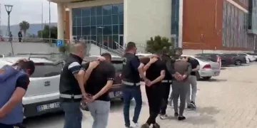 Ofis kurarak devre mülk satışı adı altında vatandaşları dolandıranlara operasyon